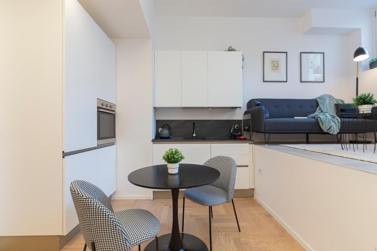 I Host Apartment - Val Strona ミラノ エクステリア 写真