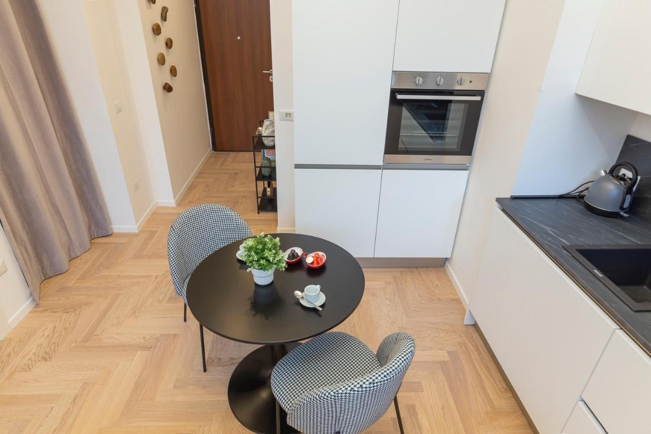I Host Apartment - Val Strona ミラノ エクステリア 写真