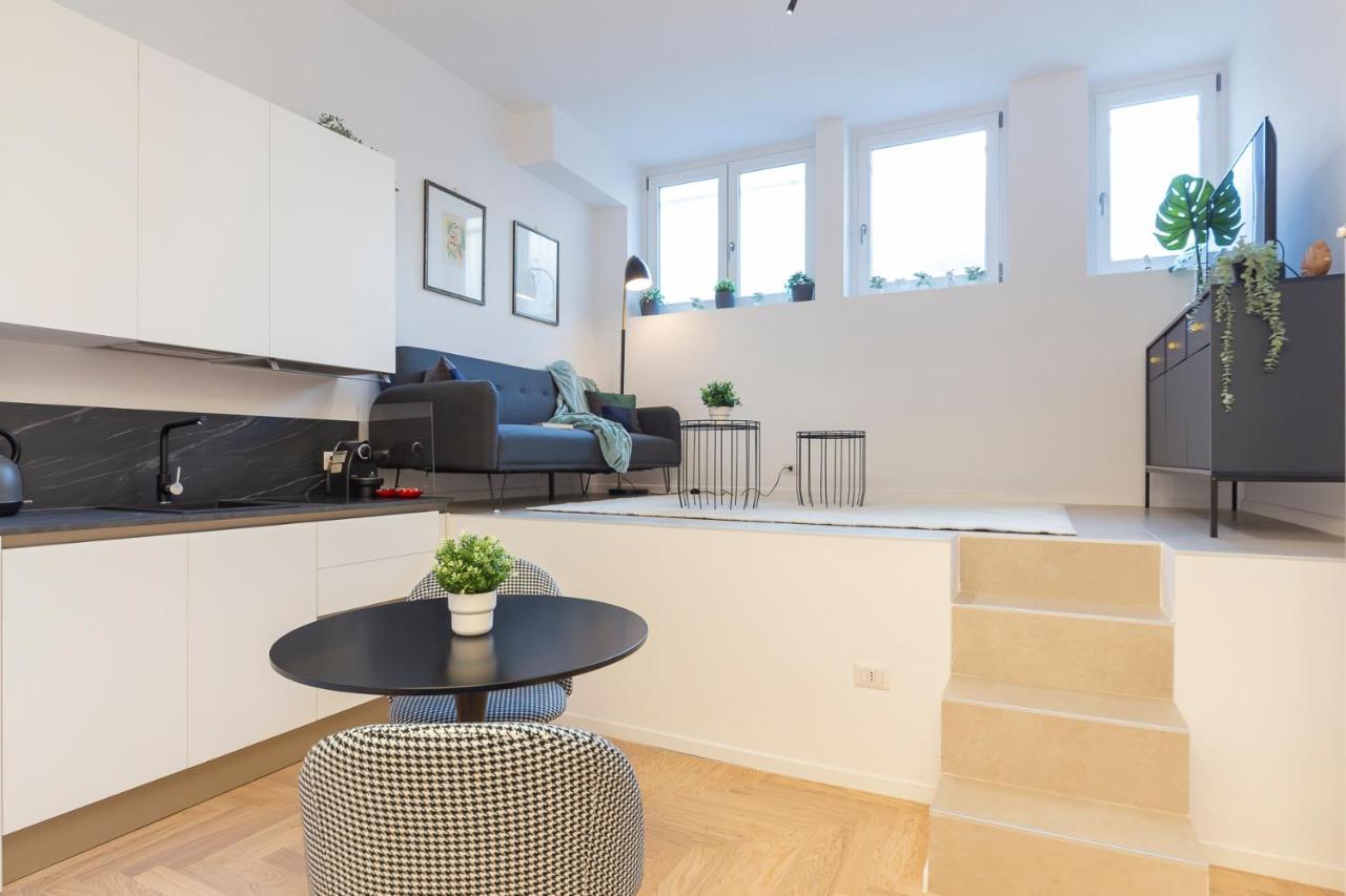 I Host Apartment - Val Strona ミラノ エクステリア 写真